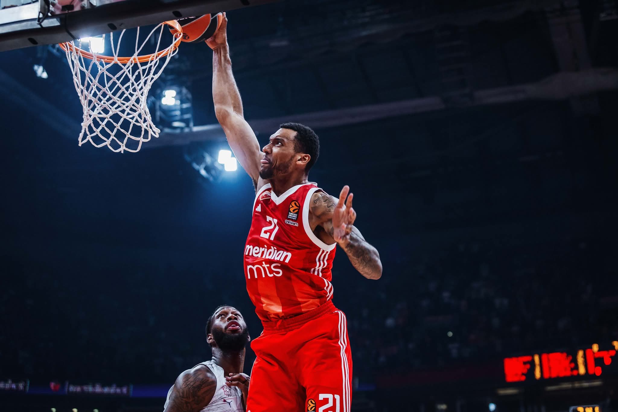 Džoel Bolomboj u avionu za Milano!